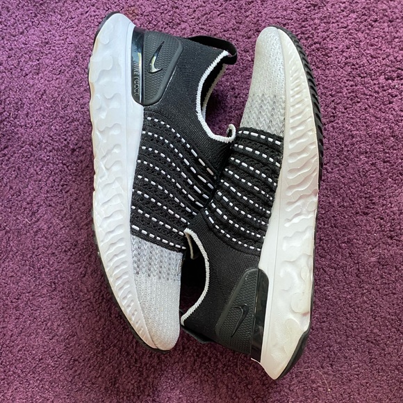 Mens size 8 road runner Nike flyknit 2 - Picture 4 of 8